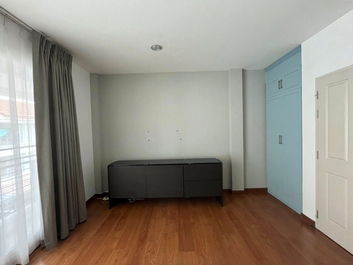 รูป 🏠 ให้เช่าบ้าน : Baan Klang Muang S Sense Sathorn - Taksin 2 (บ้านกลางเมือง เอสเซ้นส์ สาทร - ตากสิน 2)   รหัสทรัพย์ | 📌 LNP-H560  - รูปที่ 13/21
