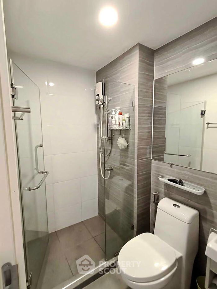 picture 1-BR Condo at Knightsbridge Phaholyothin Interchange in Anusawari (ID 2329847) - 13/15