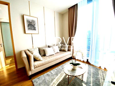 Condos for sale : Luxury Style 2 Beds with Bathtub on High Fl. 25+ BTS Phrom Phong 500 m. / Condo For Rent-Noble BE33