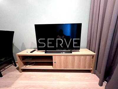 ขายคอนโด : 1 Bed with Swimming Pool view MRT Thailand Cultural Centre 80 m./ Condo For Sale-Noble Revolve Ratchada 2