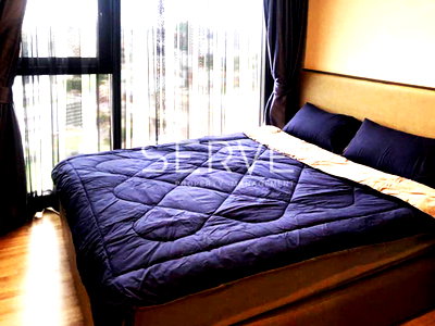Condos for sale : Good View High Fl. 15+  1 Bed 34.75 sq.m.  Good Location  BTS Mo Chit  & MRT Chatuchak Park -THE LINE Jatujak Mochit
