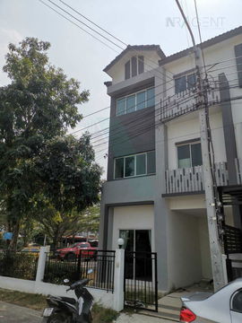 ขายทาวน์เฮาส์ โครงการ ไลโอ นอฟ ดอนเมือง-แจ้งวัฒนะ 2 ชั้น 3 ห้องนอน 3 ห้องน้ำ