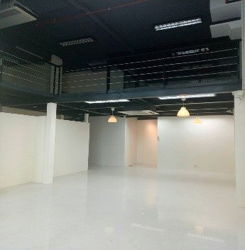 รูป The Emporio Place Office For Rent - รูปที่ 2/17