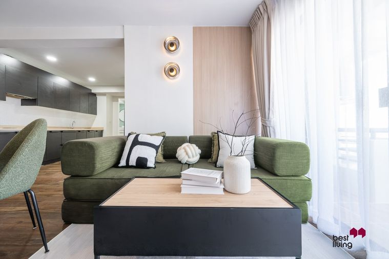 For Sale: Eastwood Park 🌳 Top Floor Unit, High Privacy & Great View!