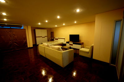 คอนโดให้เช่า : ให้เช่าห้องคอนโด ไอทีเอฟ สีลม พาเลส 