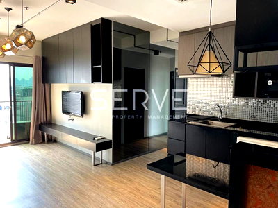 ขายคอนโด : Hot Deal !! Corner unit 2 Beds with Bathtub Next to BTS Ari 50 m. / Condo For Sale-Noble Reform