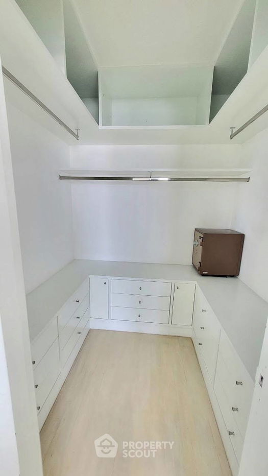 picture 2-BR Condo at Bangkok Garden in Chong Nonsi (ID 2329685) - 10/22