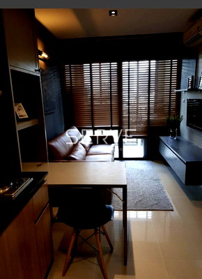 ขายคอนโด : Modren 1 Bed Unit For Sale Good Location Close To  MRT  MRT Phahon Yothin station & Union Mall  -Ideo Ladprao 5