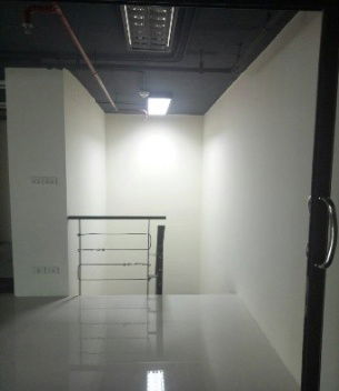 รูป The Emporio Place Office For Rent - รูปที่ 13/17