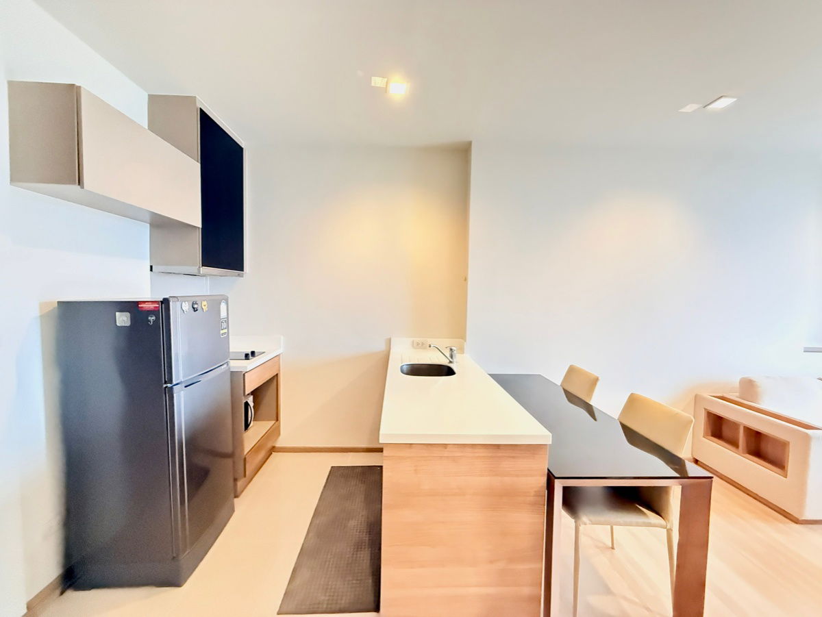 picture Ready to move in❗️ 𝐑𝐡𝐲𝐭𝐡𝐦 𝐏𝐡𝐚𝐡𝐨𝐥-𝐀𝐫𝐢 ✨ Floor 39 Size 46 Sq.m. Near BTS-Ari - 4/17