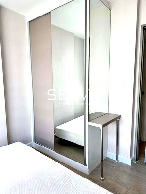 ขายคอนโด : 1 Bed, fully furnished Amazing value for the price Located near MRT Huai Khwang/ For Sale-Metro Luxe Ratchada