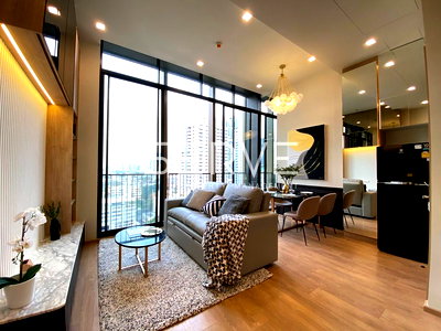 Condos for sale : Luxury 2 Bd. Unit in Phrom Phong Close to BTS & The EmQuartier for Rent-Noble Around 33