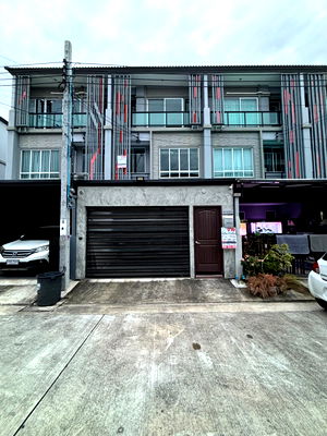 ทาวน์โฮม ถนนพุทธบูชา : ✨🏡 ขายทาวน์โฮมสุดคุ้ม “พาทิโอ พระราม 2” ✨ 📍 ใกล้เซ็นทรัล พระราม 2 เพียง 10 นาที | บิ้วอินทั้งหลัง | สภาพสวยพร้อมอยู่!