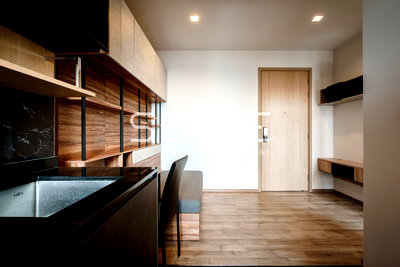 ขายคอนโด : 3 Beds 2 Baths Nice Room Good Location MRT Chatuchak Park 350 m. & BTS Mo Chit 400 m. / For Sale-THE LINE Jatujak Mochit