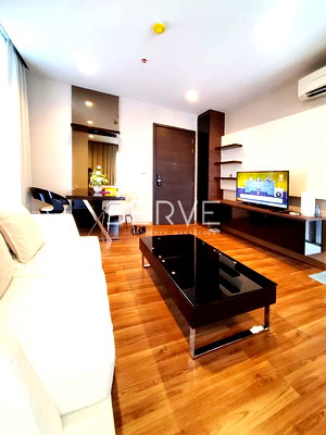 ขายคอนโด : Hot Deal 5.28MB!! Studio High Fl. 15+ Unit Good Location Close to Thailand Cultural Centre 220 m.-IVY Ampio