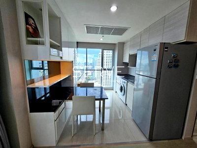 ขายคอนโด : 2 Beds For Sale & Rent Good Location Close To MRT Sutthisan-Life Ratchadapisek