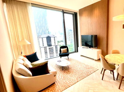 คอนโดให้เช่า : +++เช่าด่วน+++ Scope Langsuan *** 1 ห้องนอน ขนาด 85 ตร.ม. แต่งครบพร้อมเข้าอยู่!!!