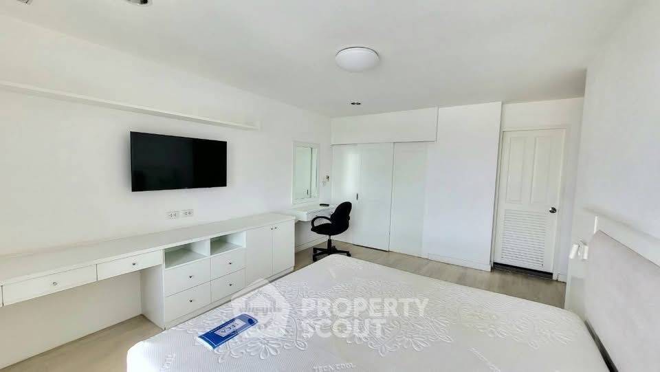 picture 2-BR Condo at Bangkok Garden in Chong Nonsi (ID 2329685) - 6/22