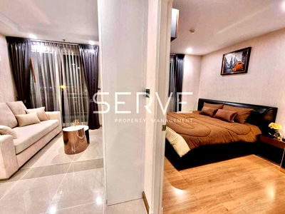 ขายคอนโด : ขาย 1 นอน แต่งสวย เฟอร์ครบพร้อมเข้าอยู่ ทำเลดี เดินทางสะดวก MRT ศูนย์วัฒนธรรม 370 ม.-Supalai Wellington