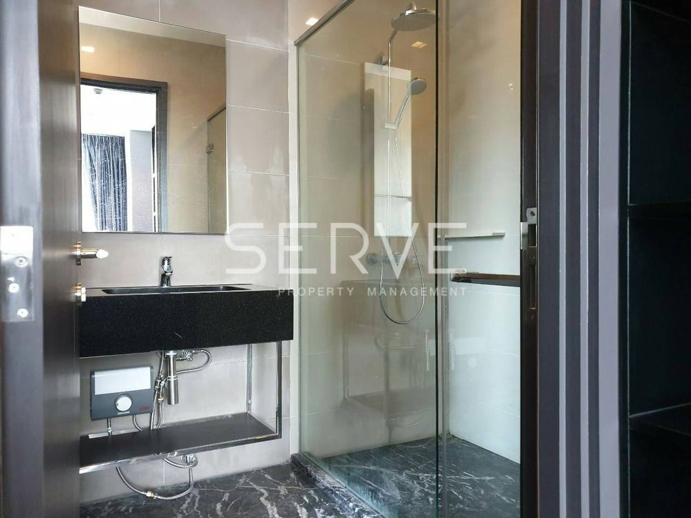 picture 1 Bed 1 Bath Large Room Good Location BTS Asok 250 m. & MRT Sukhumvit 200 m. / For Rent-Edge Sukhumvit 23 - 4/4