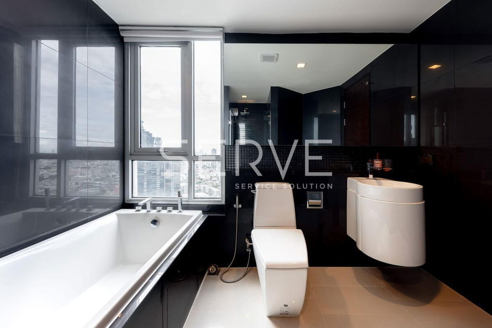 picture 3 Bed 2 Bath with Bathtub Good Location BTS Saphan Taksin station 340 m. / For Sale-Rhythm Sathorn - 10/10