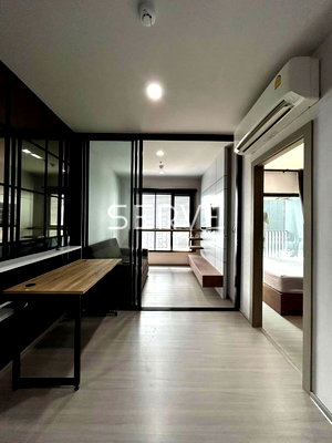 Condos for rent : 1 Bed 1 Bath ฺ Super High Fl. 30+ For Rent Good Location Close To MRT Rama 9 -Life Asoke Rama 9