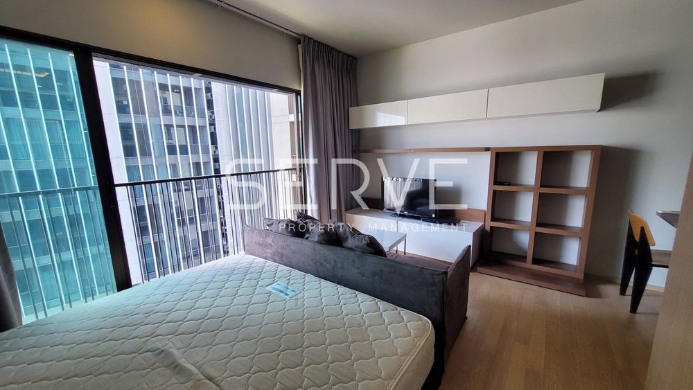 picture Hot Deal Studio Next to the Emporium & BTS Phrom Phong for Sale-Noble Refine - 3/9