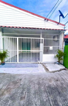 Townhouse in Soi Khao Noi Pattaya near Sukhumvit Road 
