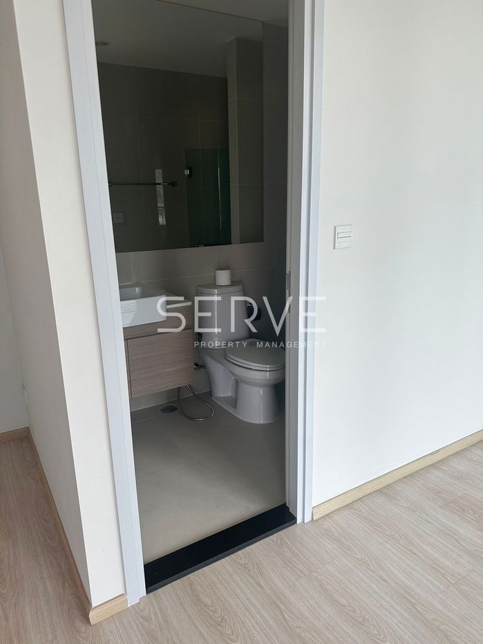 รูป Condo For Sale  Noble Revolve Ratchada 2 Good Location MRT Thailand Cultural Centre 80 m.-Noble Revolve Ratchada 2 - รูปที่ 4/5