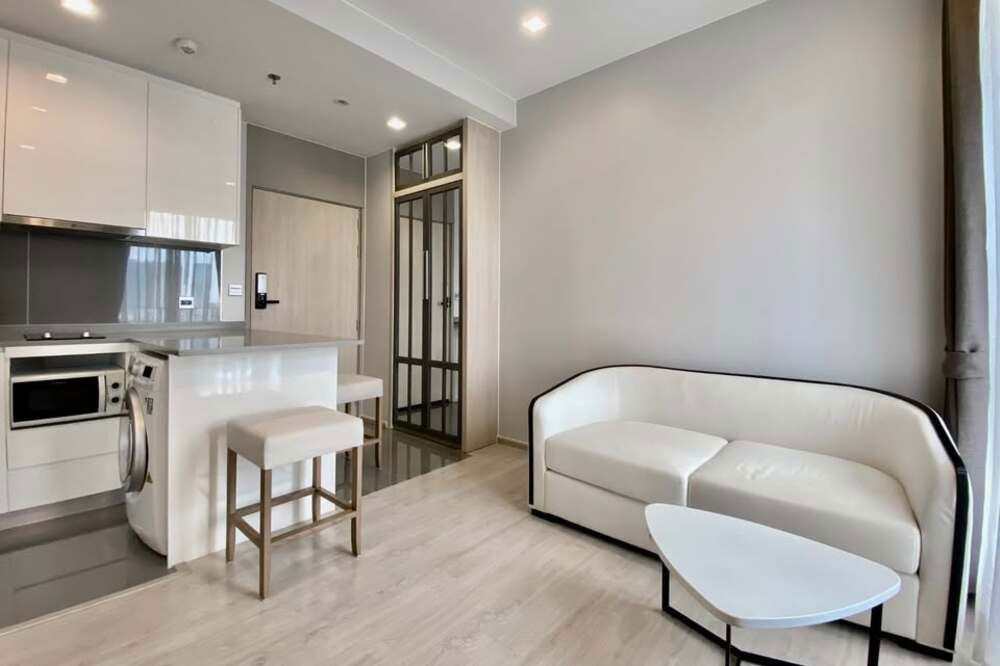 picture Sale ! Pet Friendly, high floor, North Facing, Newly renovated, modern style! Code C20250900068..M Thonglor 10, 1 bed, 1 bath, furnished, Special Deal - 4/12