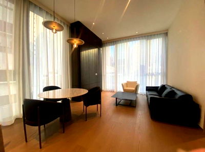 คอนโดให้เช่า : +++เช่าด่วน+++ Scope Langsuan *** 1 ห้องนอน ขนาด 85 ตร.ม. แต่งครบพร้อมเข้าอยู่!!!