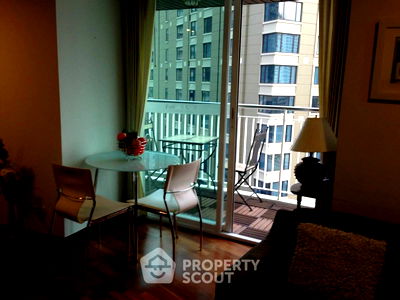 Condos for sale BTS Chit Lom : 1-BR Condo at Urbana Langsuan Condominium near BTS Ratchadamri (ID 511802)