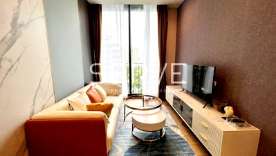 คอนโดให้เช่า : Modern style 1 Bed Large Room 45.85 sq.m. Good Location New Condo Close to BTS Phrom Phong 500 m.-Noble Around 33