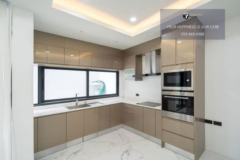 รูป Townhome 3 ชั้น ซอยสุขุมวิท 15 ทำเลดี เพียง 1 นาทีถึง โรงเรียนนานาชาติ NIST และ 5 นาที ถึง BTS อโศก #2025093012125 - รูปที่ 5/15