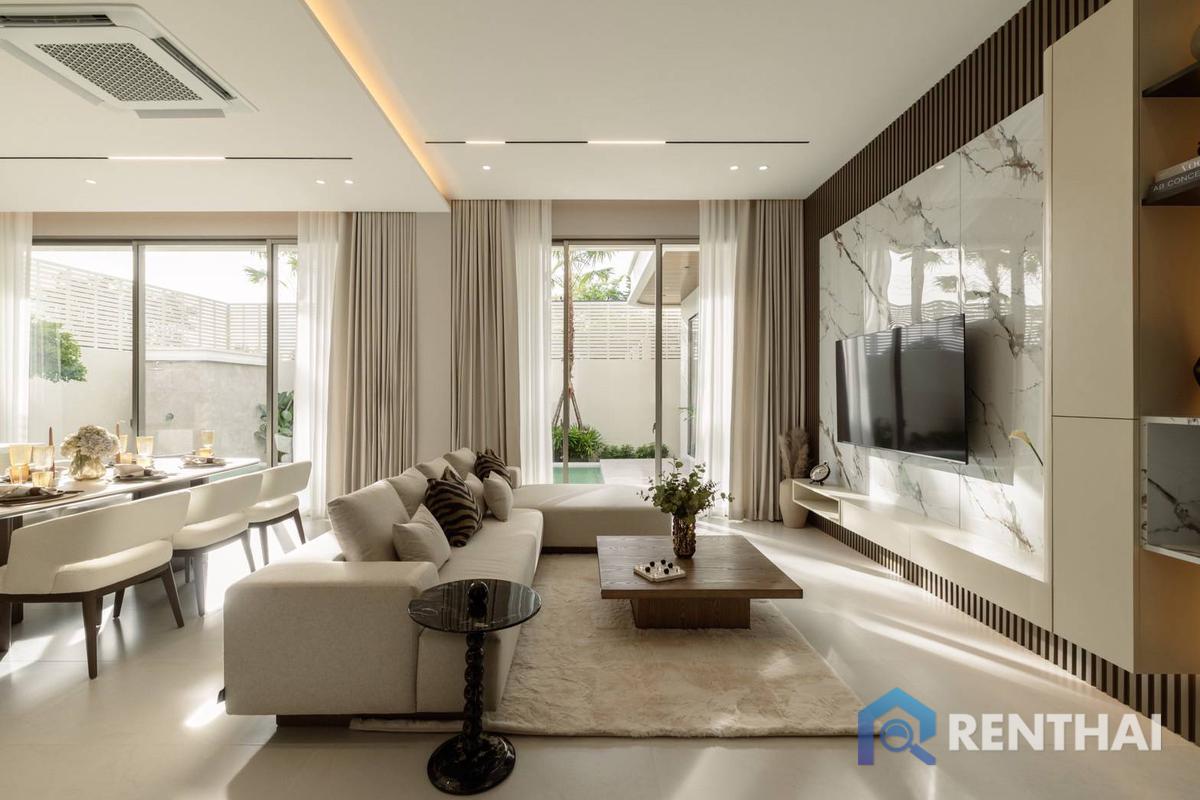 รูป โมเดิร์น 4 ห้องนอน พร้อมสระว่ายน้ำส่วนตัว ทำเล ใจกลางพัทยา - รูปที่ 3/15