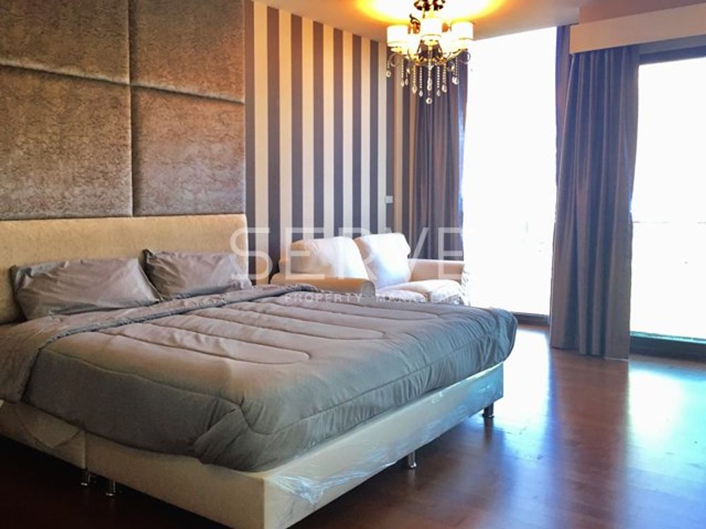 รูป Studio with Partition // Cozy & Homey Style Good Location Close To BTS Thong Lo-Noble Remix - รูปที่ 2/7
