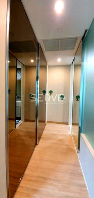 Condos for sale : 1 Bed 1 Bath with Bathtub Nice Room & Good Location in Asoke Area MRT Phetchaburi 500 m.-The Room Sukhumvit 21