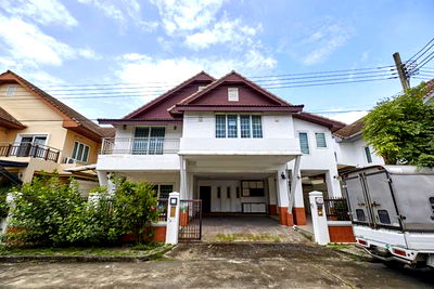 บ้านเดี่ยว วิทยาลัยพยาบาลบรมราชชนนีนพรัตน์วชิระ : บ้านเดี่ยว สำหรับขาย บ้านสวนอมรพันธุ์ คันนายาว เขตคันนายาว กรุงเทพมหานคร