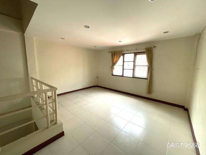 รูป ทาวน์เฮ้าส์ สำหรับขาย เค.ซี.คลัสเตอร์ วงแหวน-รามอินทรา สามวาตะวันออก เขตมีนบุรี กรุงเทพมหานคร - รูปที่ 9/38