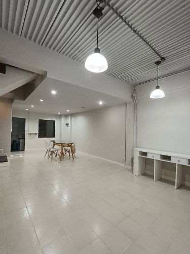 picture Baan Klang Muang Rama 9 Soi 43  - 15/18