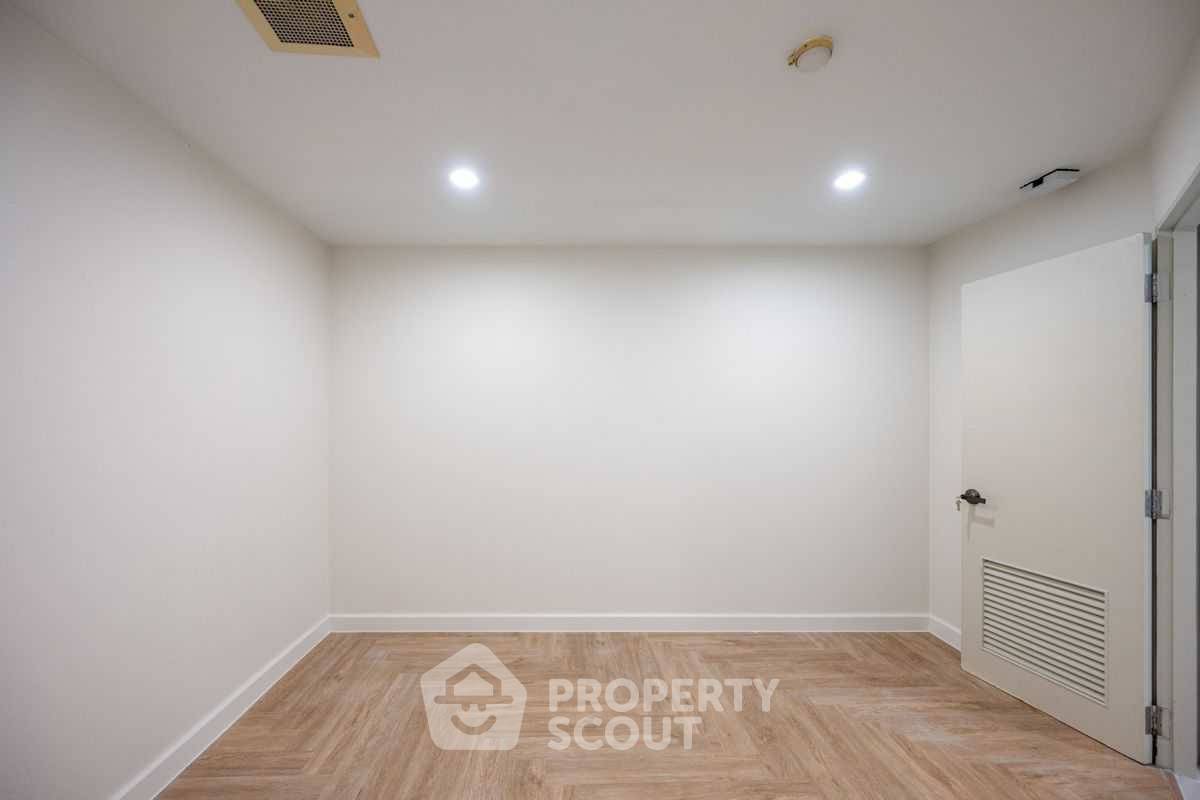 รูป คอนโด 3-ห้องนอน ที่ เดอะ วอเตอร์ฟอร์ด พาร์ค สุขุมวิท 53 คอนโดมิเนียม ใกล้ BTS ทองหล่อ (ID 2325553) - รูปที่ 23/39