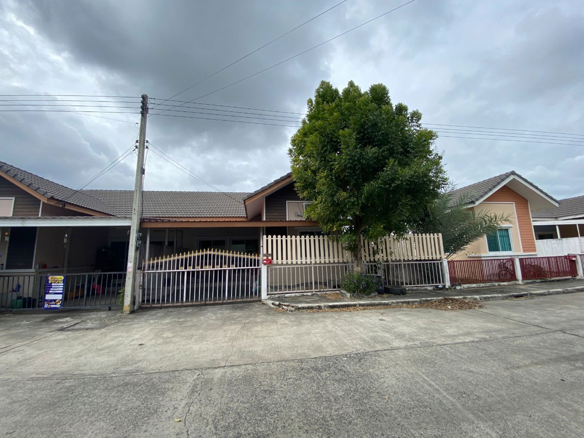 รูป ขายบ้านแฝด  ชั้นเดียว หมู่บ้านทรัพย์ธานี 3 คลอง 4 ลำผักกูด อ.ธัญบุรี จ.ปทุมธานี - รูปที่ 1/3