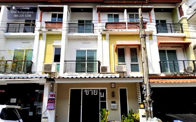 Home office for sale Raffles International College : Selling for only 2.62 million baht, a loss of 300,000 baht. 3-story townhouse, 19.5 sq m, on the main road, near Ramkhamhaeng University 2 