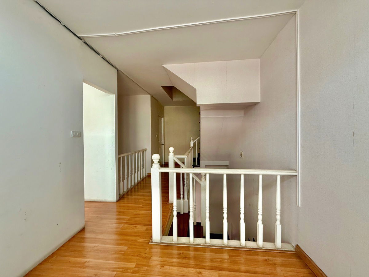 picture Townhouse for sale, Worodom Place, opposite Seacon Square, Srinakarin - 19/25