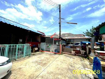 ทาวน์โฮม ถนนรังสิต-นครนายก : ทาวน์เฮ้าส์ สำหรับขาย เรือนสุข 2 ลำผักกูด ธัญบุรี ปทุมธานี