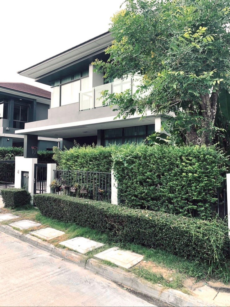 บ้านเดี่ยวให้เช่า : ให้เช่าบ้านเศรษฐสิริ กรุงเทพกรีฑา 1 (Setthasiri-Krungthep Kreetha 1) อยู่ซอยประชาร่วมใจ รามคำแหง 68 ติดถนนใหญ่ศรีนครินทร์-ร่มเกล้า