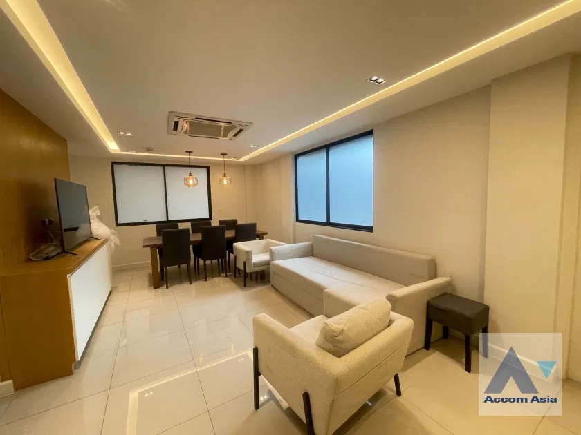 รูป 🔼🔽 AccomA 📩 3-Storey Townhouse in family compound near BTS Thong Lo (AA43968) - รูปที่ 2/20