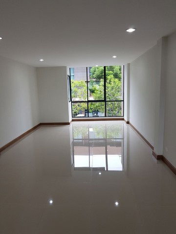 รูป HU6830 ทาวน์โฮมให้เช่า บิซ พัฒนาการ-อ่อนนุชตัดใหม่ กรุงเทพมหานคร - รูปที่ 7/8