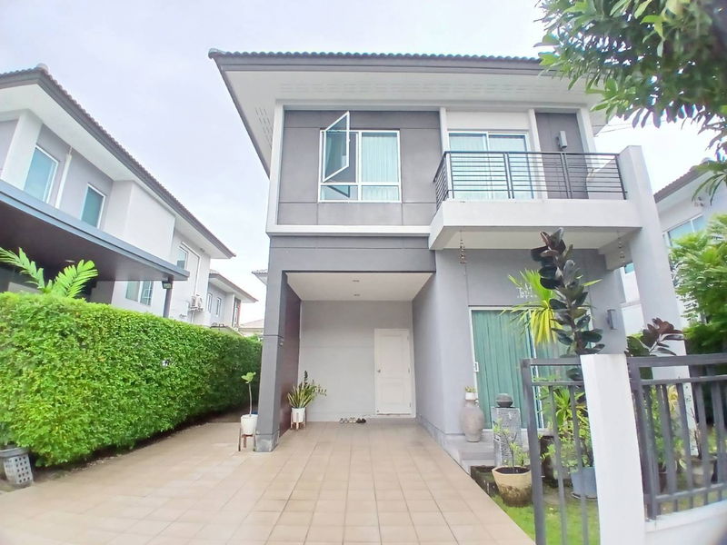 ขายบ้านเดี่ยว : ขาย "เดอะ เซนโทร วัชรพล" บ้านเดี่ยวพร้อมอยู่ ราคาสุดคุ้ม