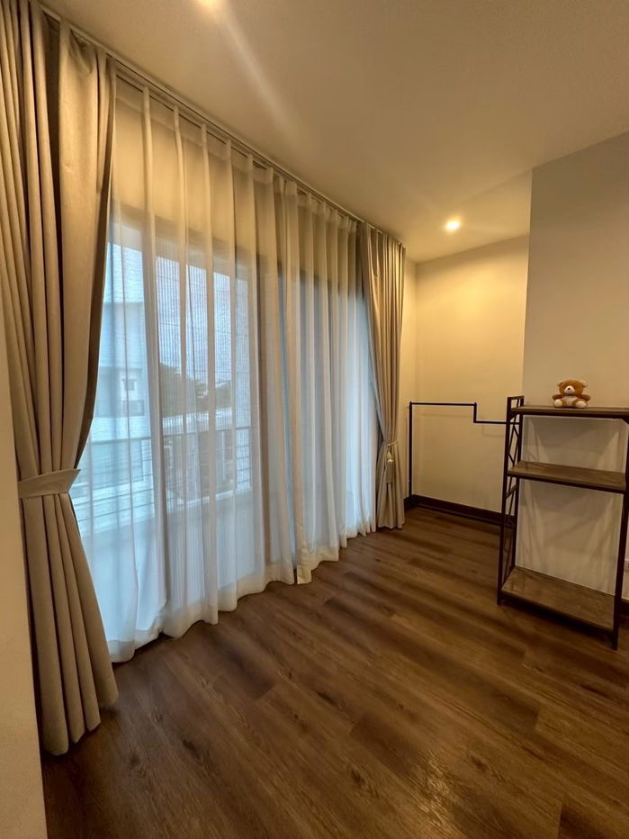 picture For Rent : 3-Storey Townhome – 40,000 THB/Month** 📍 *Cordiz @ Udomsuk, near BTS Udomsuk* ✅ Suitable for residence or office use - 3/28